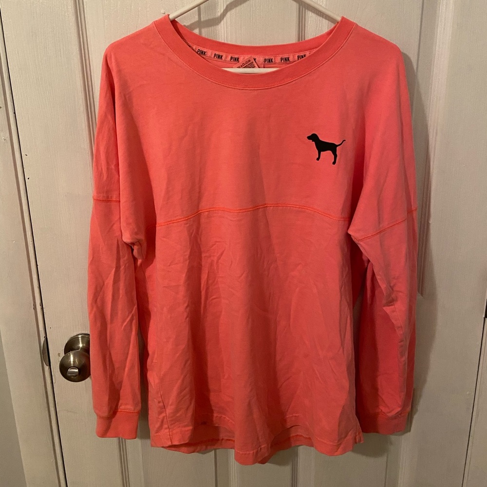 sweatshirt/ sweater